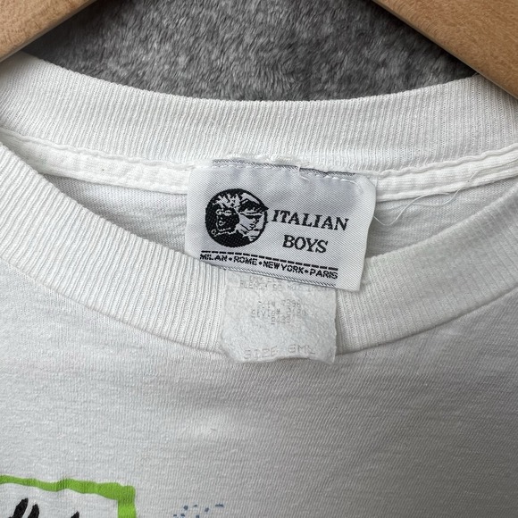 Vintage 80s 90s Italian Boys Surf Shirt Single Stitch White Neon Graphic Size S - Picture 3 of 6